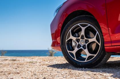 Test: MG3 Hybrid+ 195Ps